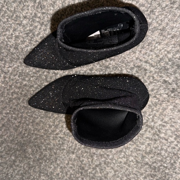 Brash Spicy Sparkle sock booties in black with a pointed toe and stiletto heel - Picture 5 of 11